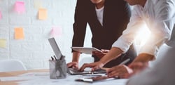 Essential_Handbook_Choosing_Digital_App_Stragety Essential_Handbook_Choosing_Digital_App_Stragety